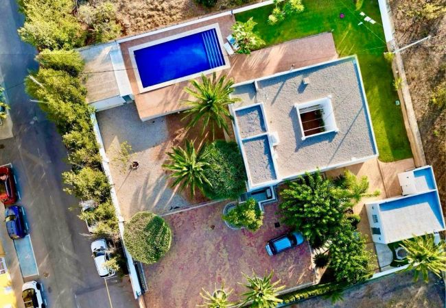 Villa en Alcoceber / Alcossebre - Exclusiva villa con piscina privada - Cargador
