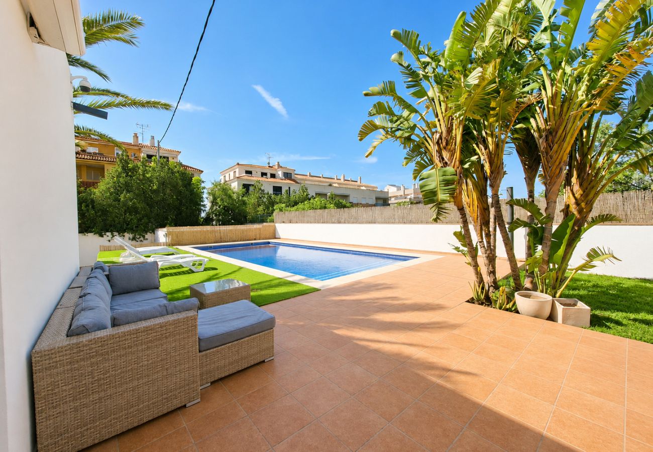 Villa en Alcoceber / Alcossebre - Exclusiva villa con piscina privada - Cargador