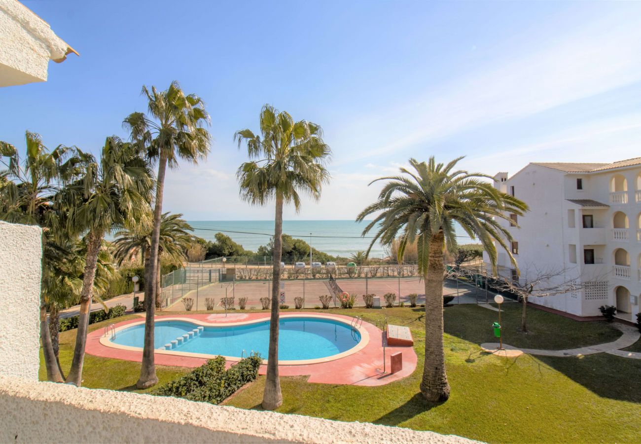 Apartamento en Alcoceber / Alcossebre - Apartamento frente al mar con terraza PLAYA ROMANA