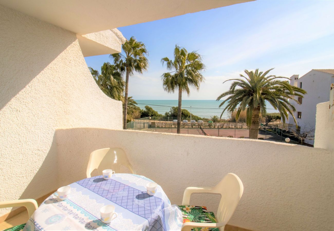 Apartamento en Alcoceber / Alcossebre - Apartamento frente al mar con terraza PLAYA ROMANA