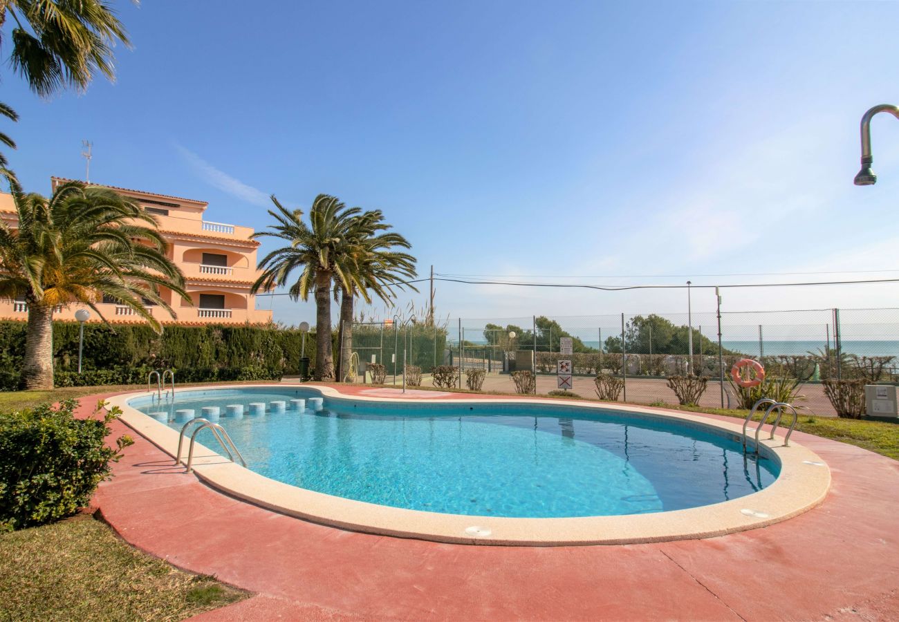 Apartamento en Alcoceber / Alcossebre - Apartamento frente al mar con terraza PLAYA ROMANA