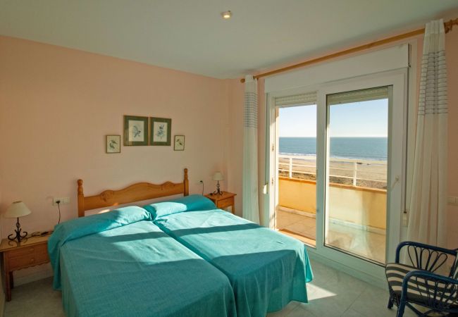 Apartamento en Alcoceber / Alcossebre - Apartamento frontal al mar CALA MONTERO ALCOSSEBRE