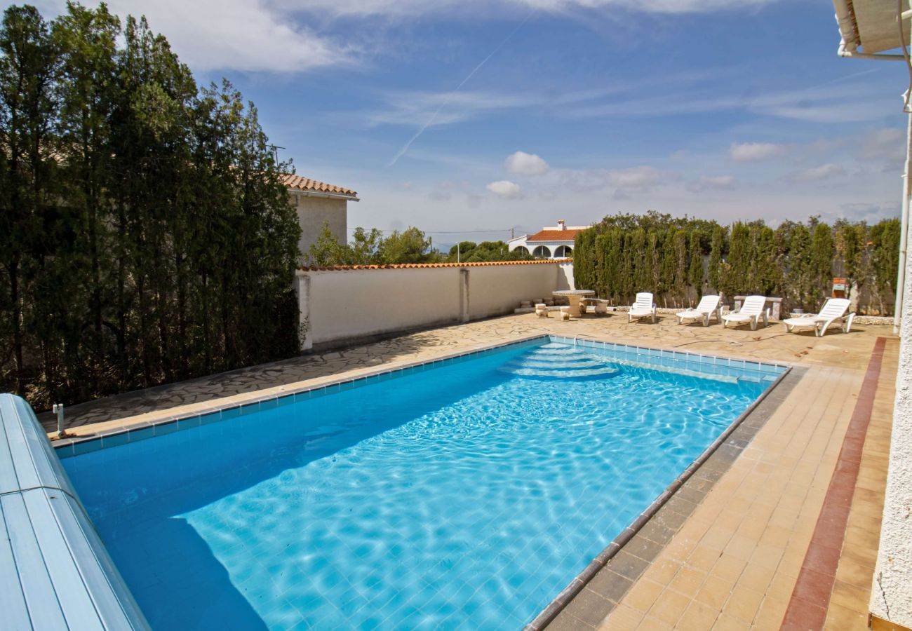 Villa en Alcoceber / Alcossebre - Villa con piscina privada y barbacoa 8 PAX