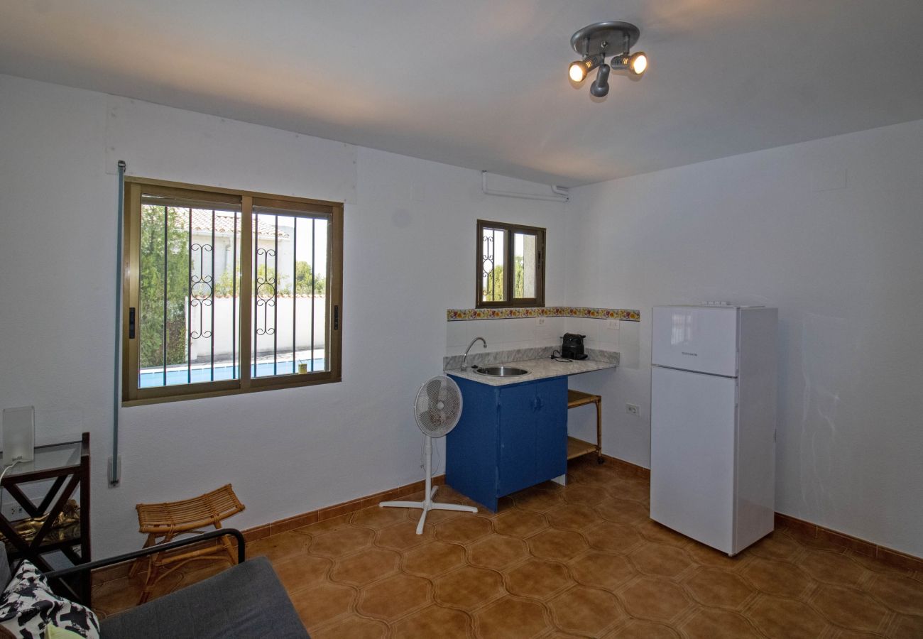 Villa en Alcoceber / Alcossebre - Villa con piscina privada y barbacoa 8 PAX