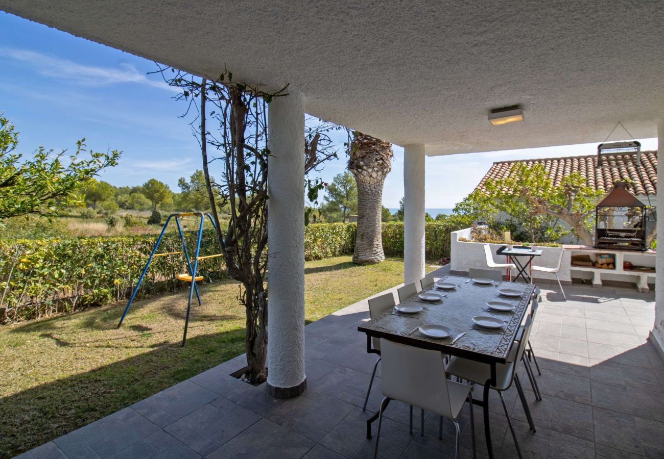 Villa en Alcoceber / Alcossebre - Villa privada con jardín y barbacoa CALA BLANCA