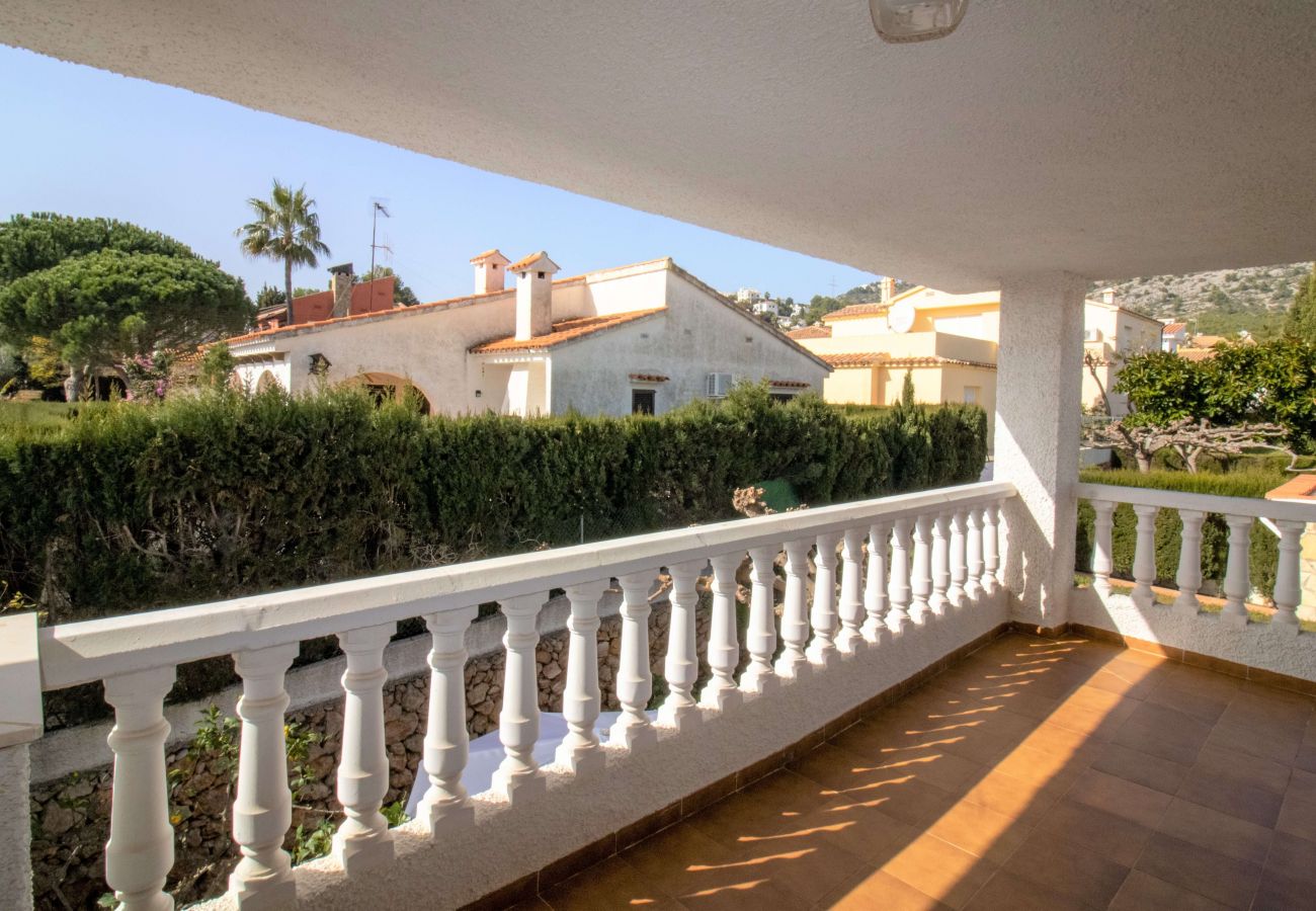 Villa en Alcoceber / Alcossebre - Villa con jardín privado - CALA BLANCA