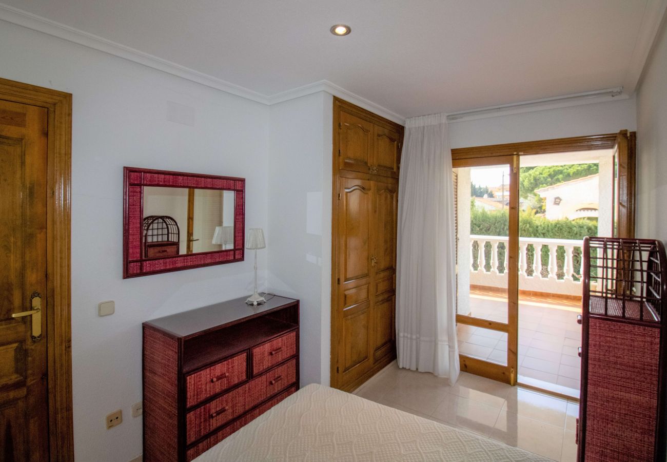 Villa en Alcoceber / Alcossebre - Villa con jardín privado - CALA BLANCA
