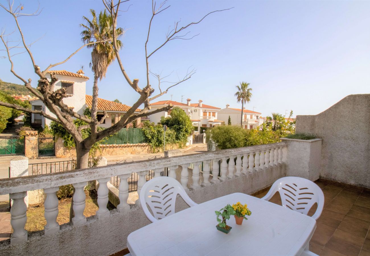 Villa en Alcoceber / Alcossebre - Villa con jardín privado - CALA BLANCA