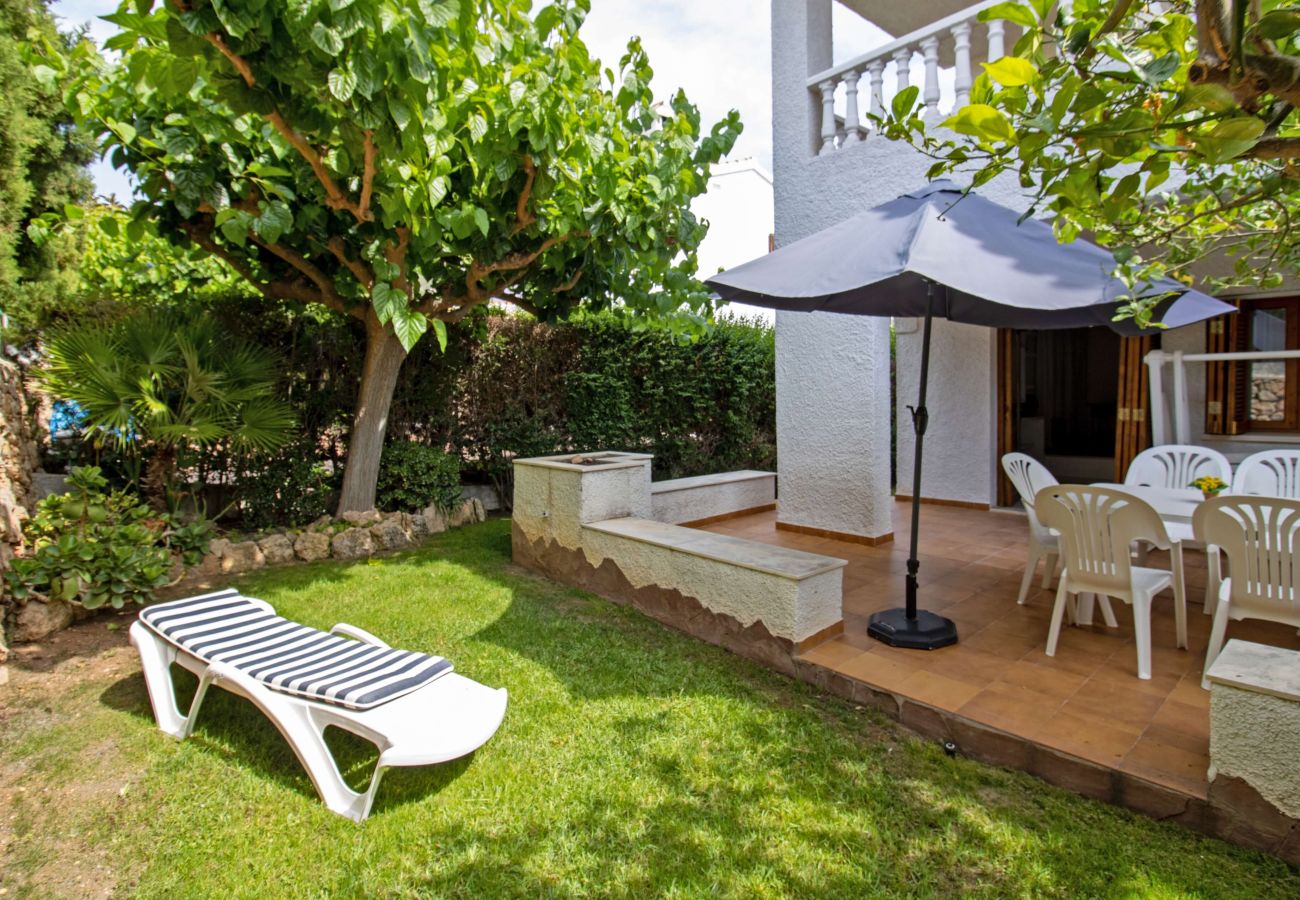 Villa en Alcoceber / Alcossebre - Villa con jardín privado - CALA BLANCA