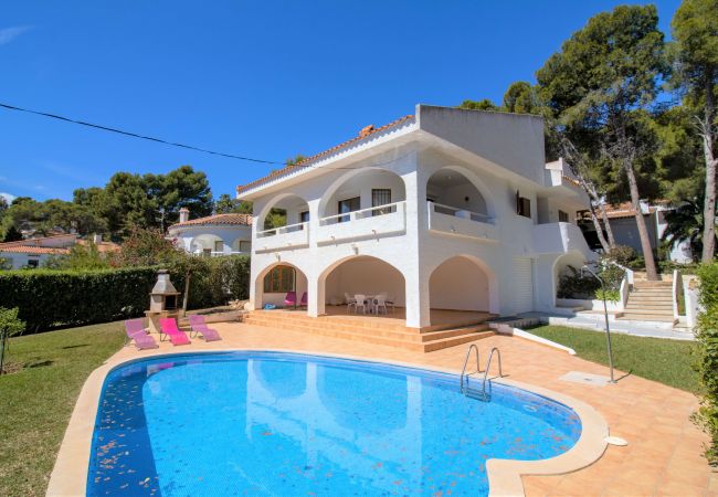 Villa en Alcoceber / Alcossebre - Villa con jardín y piscina privada ALCOSSEBRE