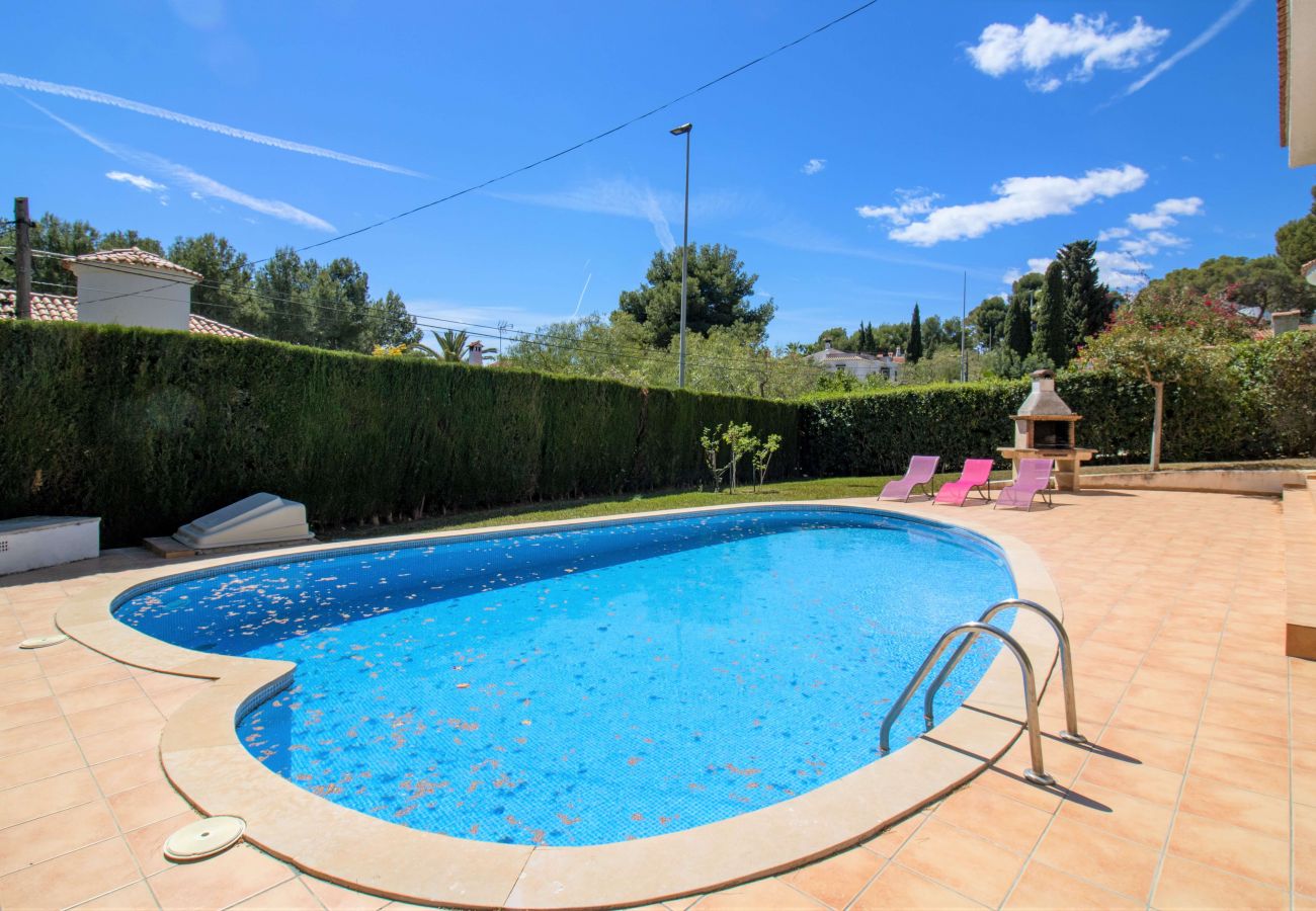 Villa en Alcoceber / Alcossebre - Villa con jardín y piscina privada ALCOSSEBRE