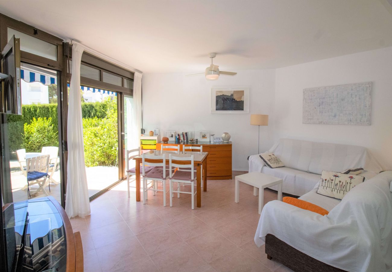 Bungalow en Alcoceber / Alcossebre - Bungalow con terraza y jardín LAS FUENTES