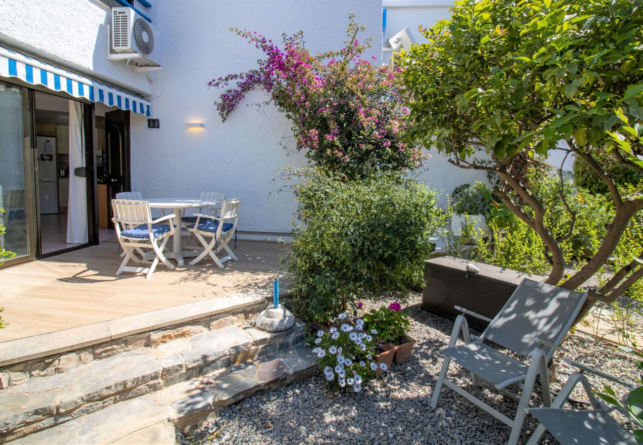 Bungalow en Alcoceber / Alcossebre - Bungalow con terraza y jardín LAS FUENTES