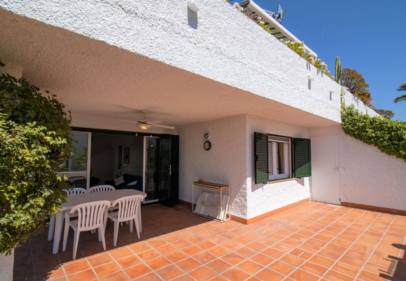 Villa en Alcoceber / Alcossebre - Villa con jardín privado y barbacoa CALA BLANCA