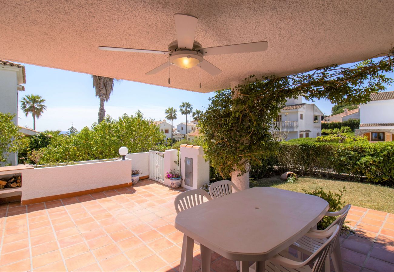 Villa en Alcoceber / Alcossebre - Villa con jardín privado y barbacoa CALA BLANCA