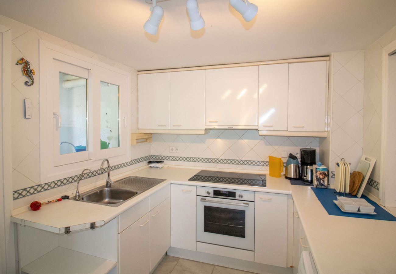 Villa en Alcoceber / Alcossebre - Villa con jardín privado y barbacoa CALA BLANCA