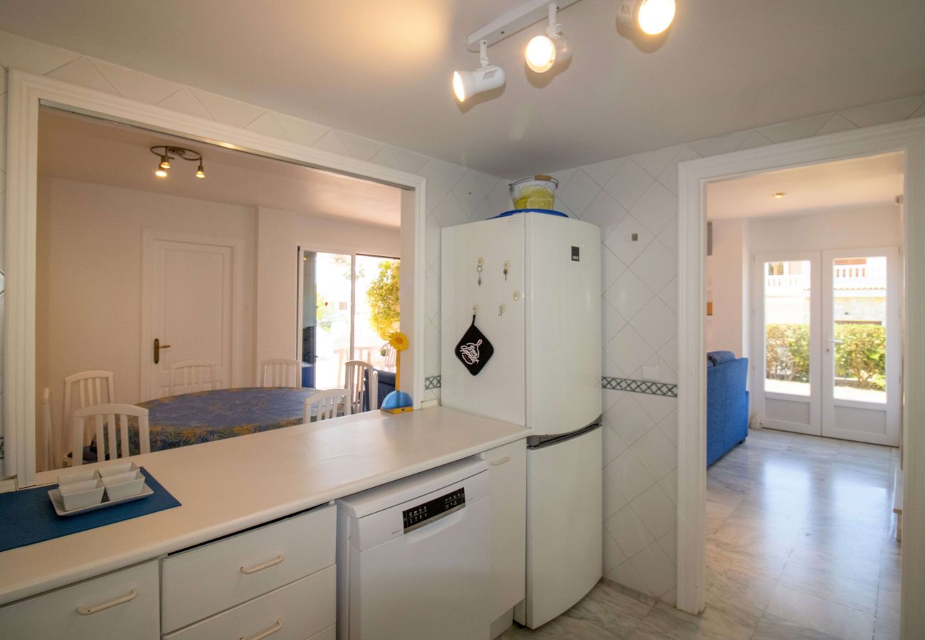 Villa en Alcoceber / Alcossebre - Villa con jardín privado y barbacoa CALA BLANCA