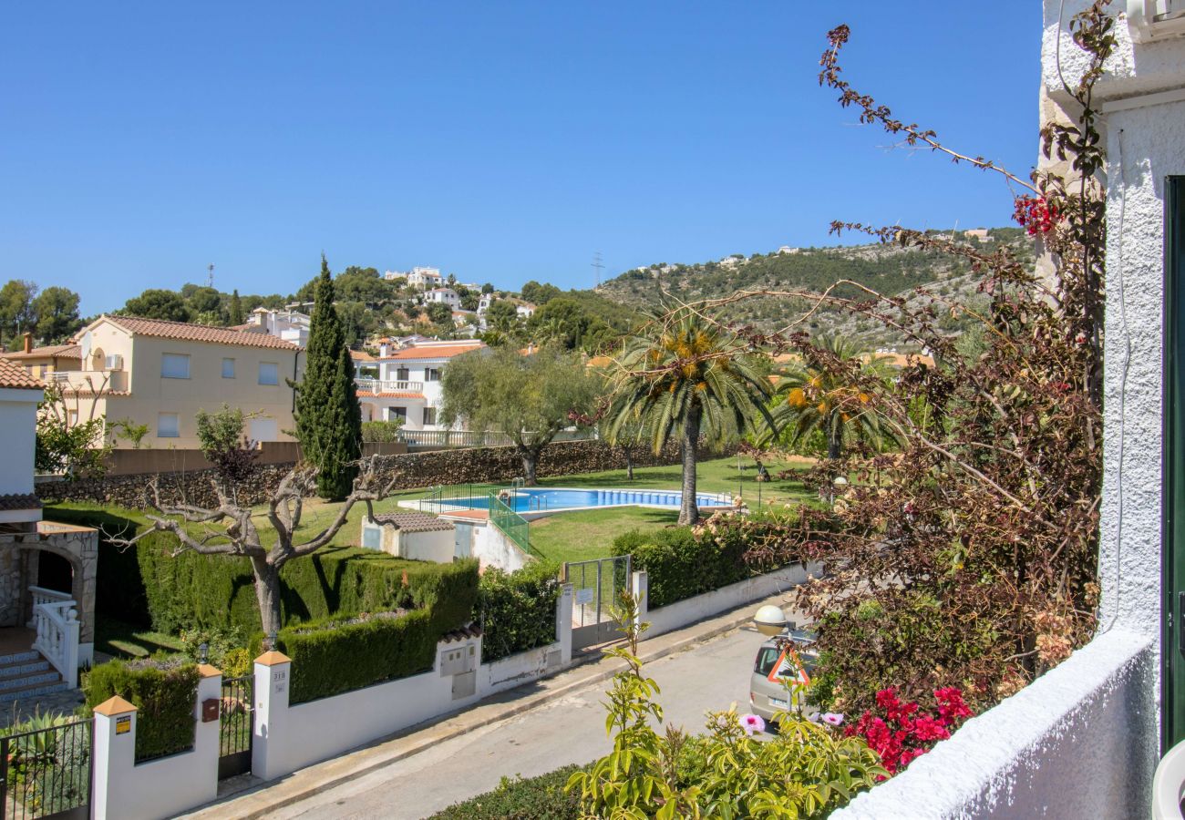 Villa en Alcoceber / Alcossebre - Villa con jardín privado y barbacoa CALA BLANCA