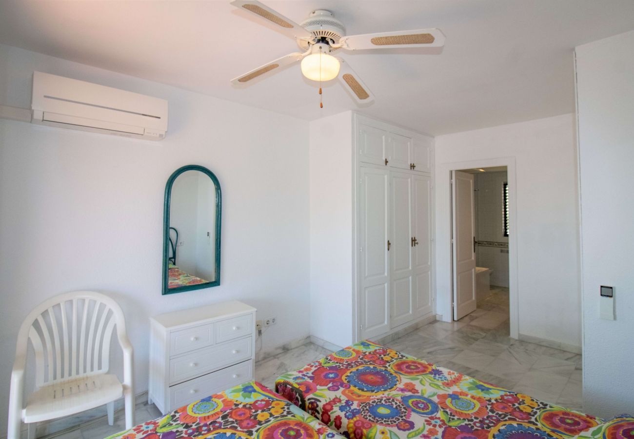 Villa en Alcoceber / Alcossebre - Villa con jardín privado y barbacoa CALA BLANCA