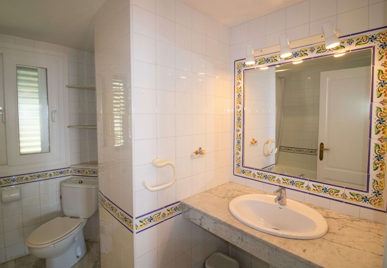 Villa en Alcoceber / Alcossebre - Villa con jardín privado y barbacoa CALA BLANCA
