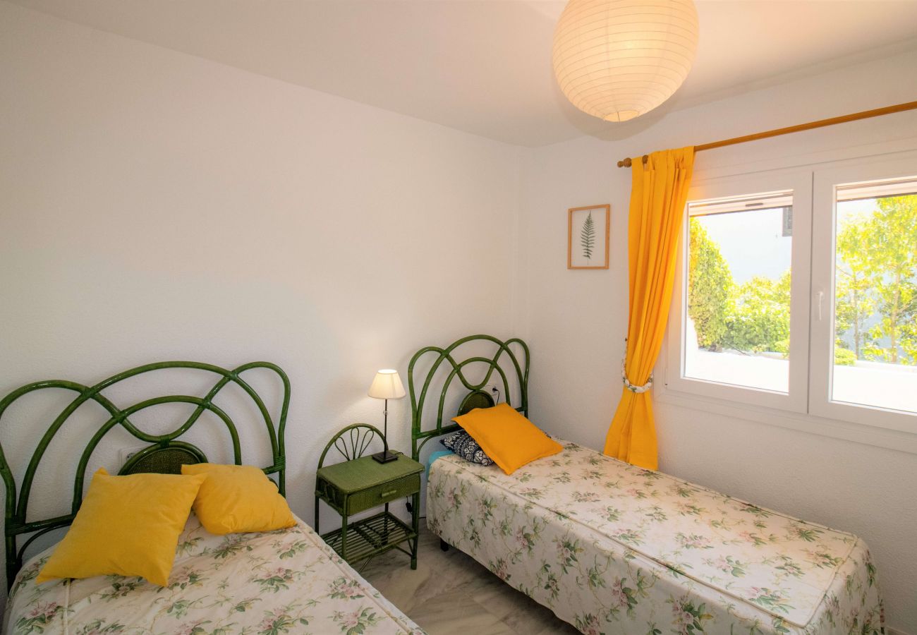 Villa en Alcoceber / Alcossebre - Villa con jardín privado y barbacoa CALA BLANCA