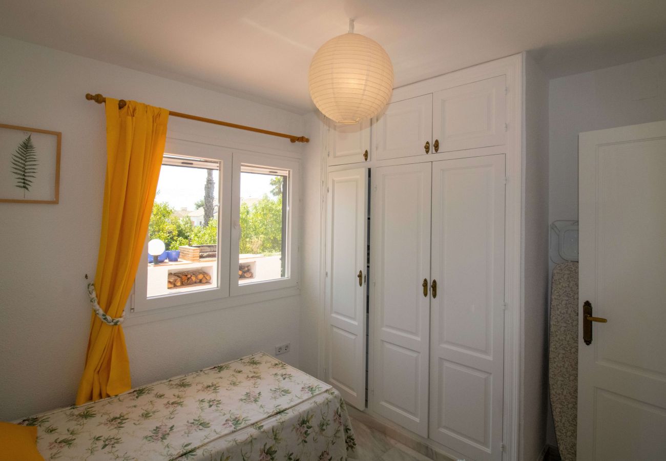 Villa en Alcoceber / Alcossebre - Villa con jardín privado y barbacoa CALA BLANCA