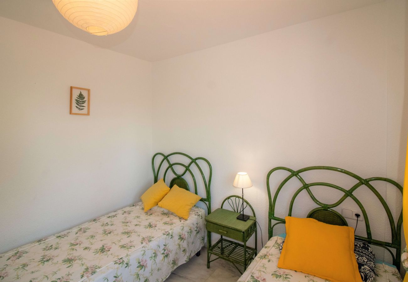 Villa en Alcoceber / Alcossebre - Villa con jardín privado y barbacoa CALA BLANCA