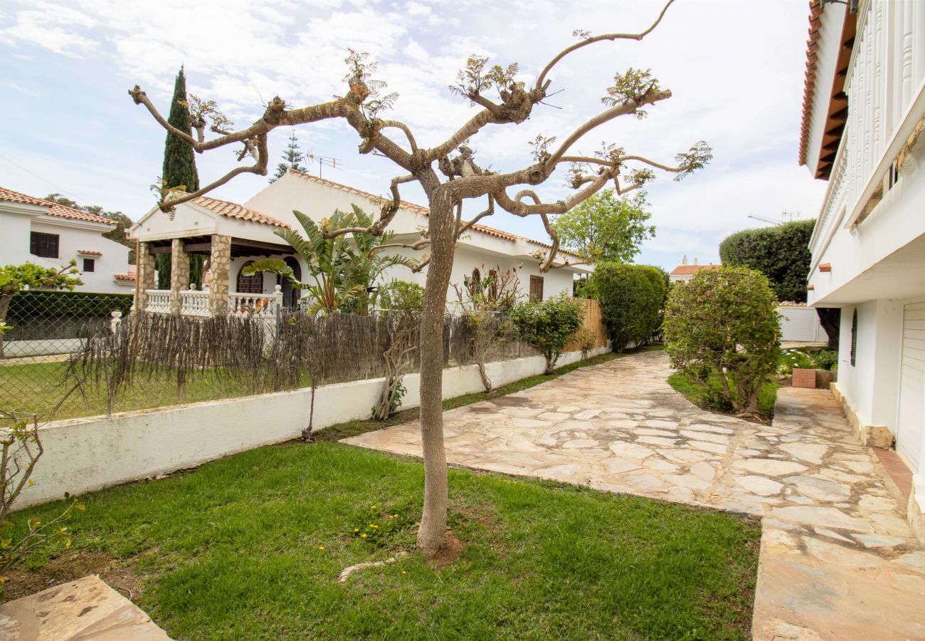 Villa en Alcoceber / Alcossebre - Villa con piscina , jardín y Barbacoa Alcossebre