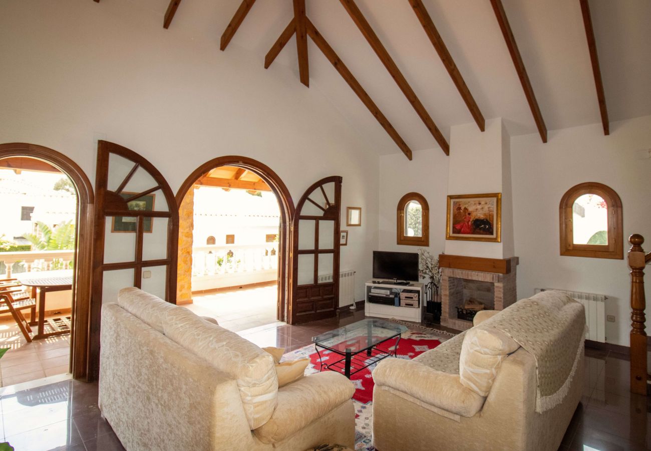 Villa en Alcoceber / Alcossebre - Villa con piscina , jardín y Barbacoa Alcossebre
