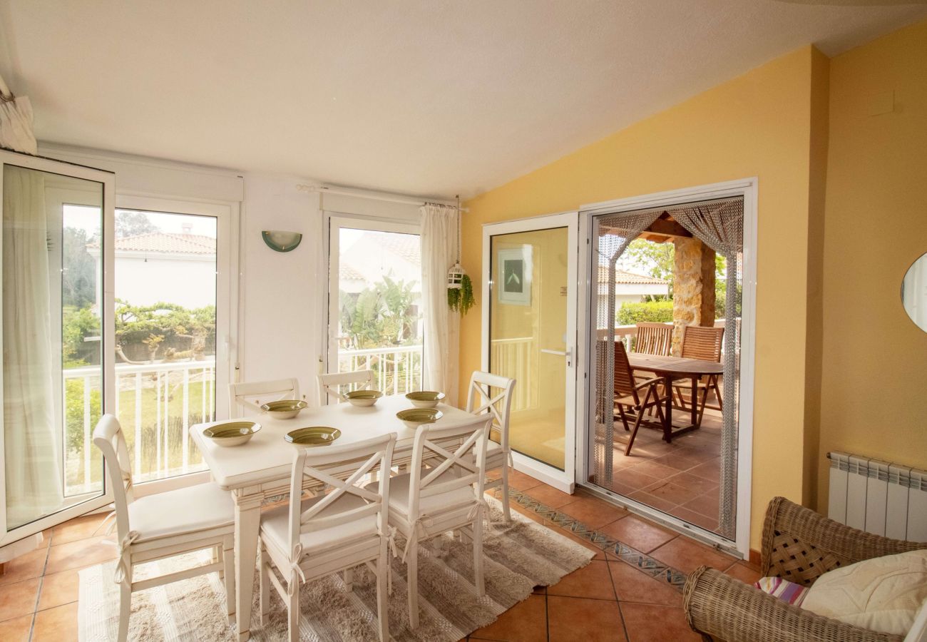 Villa en Alcoceber / Alcossebre - Villa con piscina , jardín y Barbacoa Alcossebre