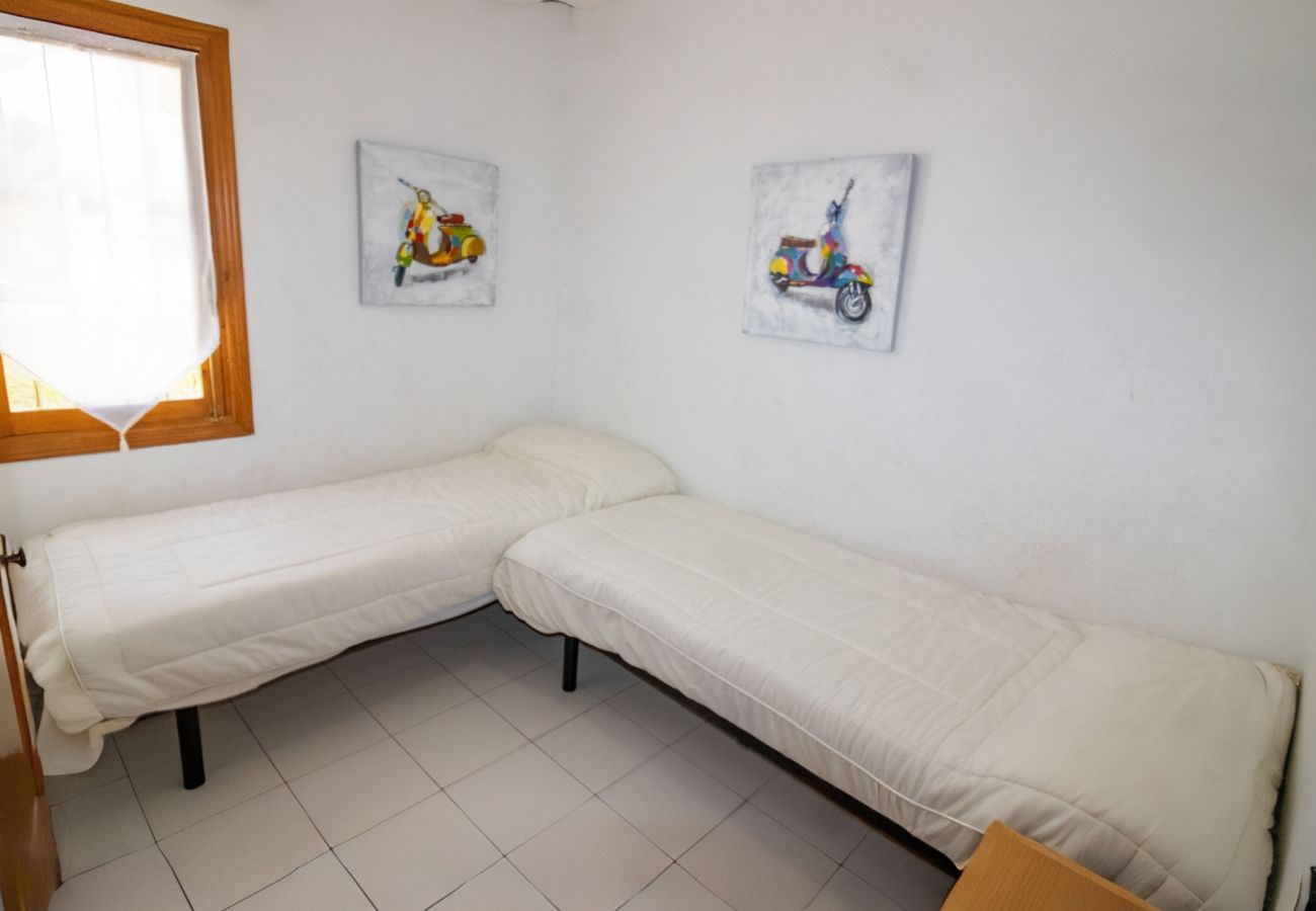 Apartamento en Alcoceber / Alcossebre - Apartamento de 3 dormitorios y piscina LAS FUENTES