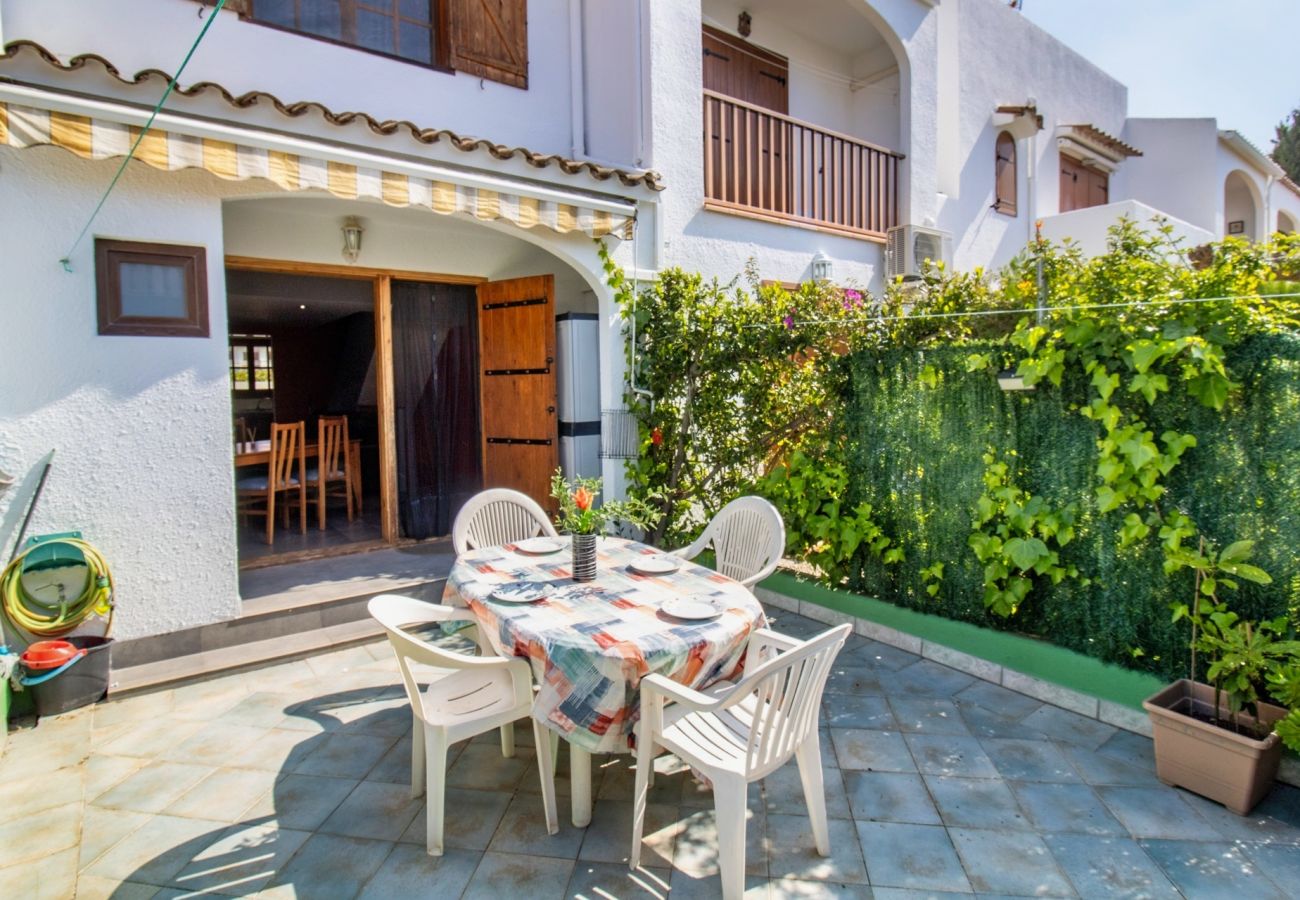 Casa adosada en Alcoceber / Alcossebre - Casa Independiente a 100 metros de Playa Cargador