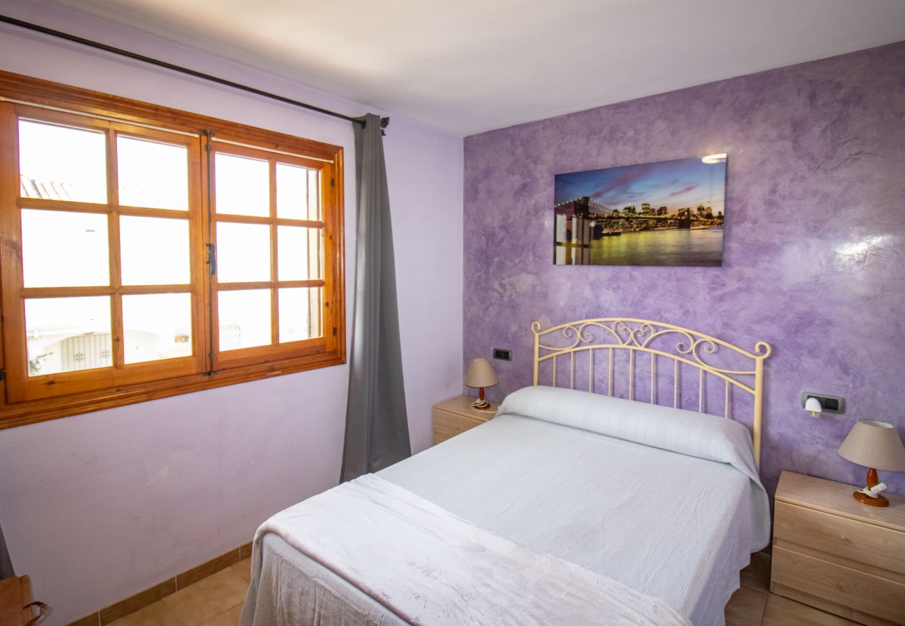 Casa adosada en Alcoceber / Alcossebre - Casa Independiente a 100 metros de Playa Cargador