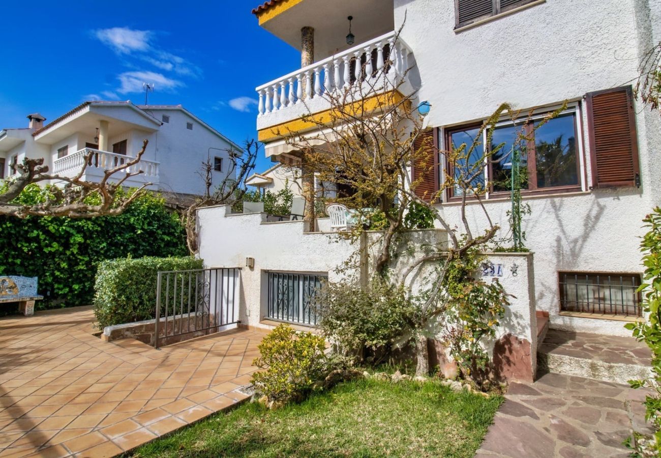 Villa en Alcoceber / Alcossebre - Villa de 3 dormitorios con jardín y barbacoa 