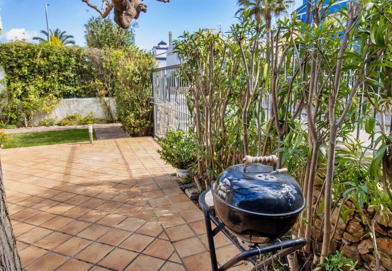 Villa en Alcoceber / Alcossebre - Villa de 3 dormitorios con jardín y barbacoa 