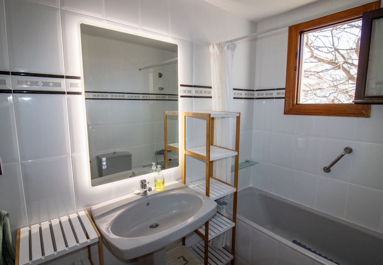 Villa en Alcoceber / Alcossebre - Villa de 3 dormitorios con jardín y barbacoa 