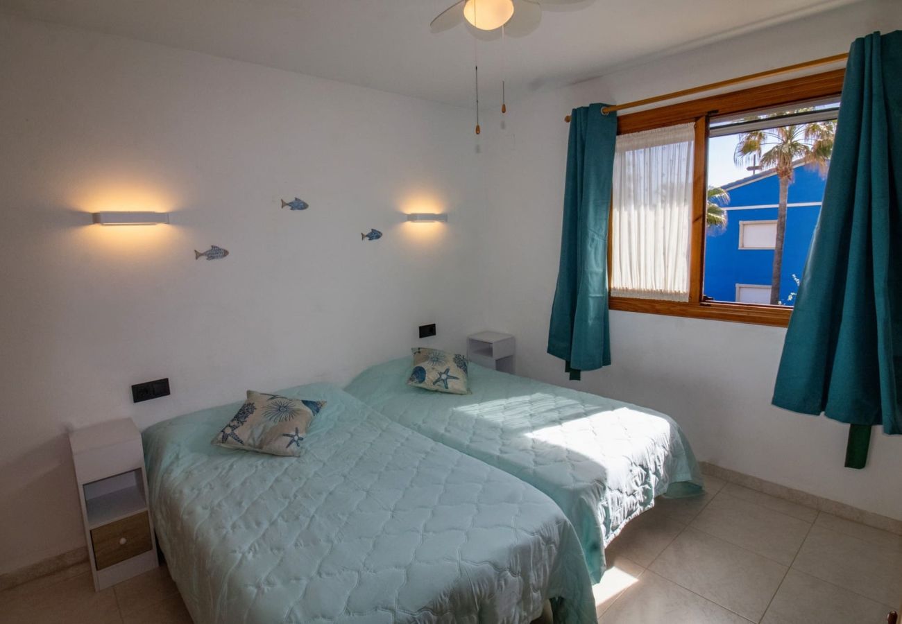 Villa en Alcoceber / Alcossebre - Villa de 3 dormitorios con jardín y barbacoa 
