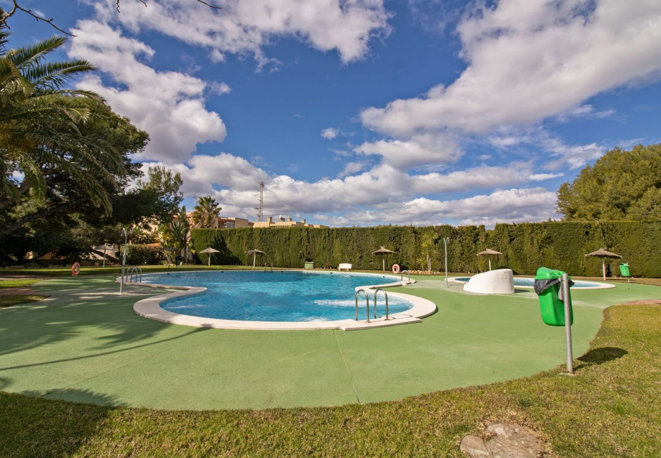 Villa en Alcoceber / Alcossebre - Villa de 3 dormitorios con jardín y barbacoa 