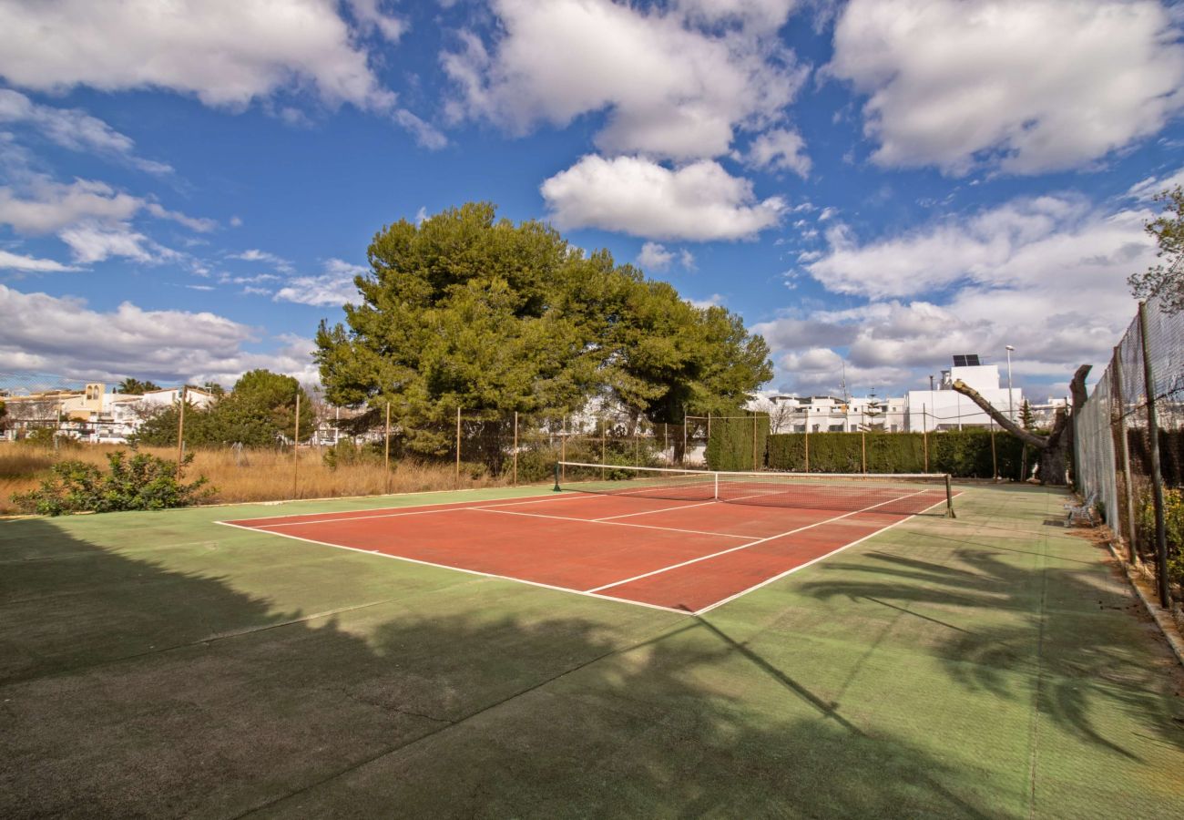 Villa en Alcoceber / Alcossebre - Villa de 3 dormitorios con jardín y barbacoa 