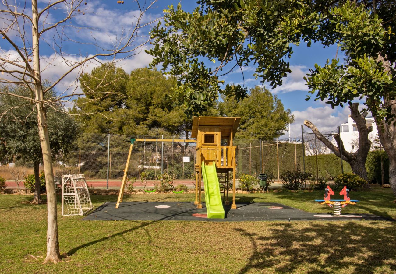 Villa en Alcoceber / Alcossebre - Villa de 3 dormitorios con jardín y barbacoa 