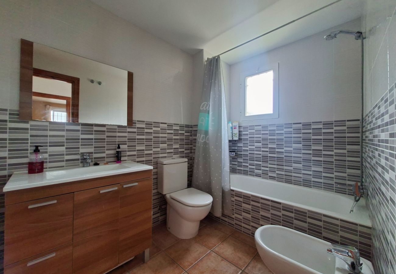 Apartamento en Alcoceber / Alcossebre - Bajo Duplex en primera línea de mar - Alcossebre