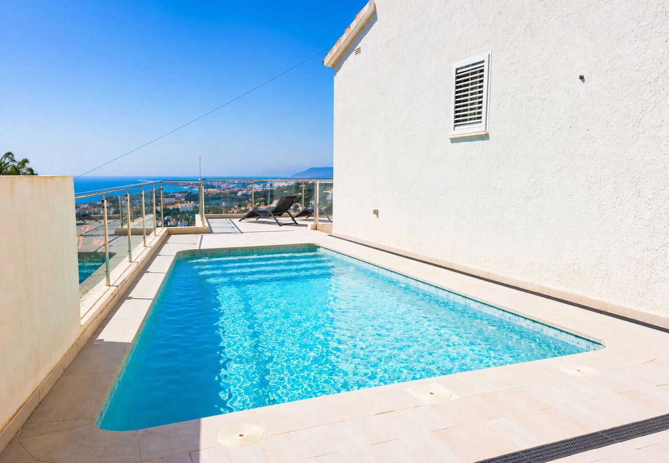 Villa en Alcoceber / Alcossebre - Luxury Villa con piscina y vistas privilegiadas