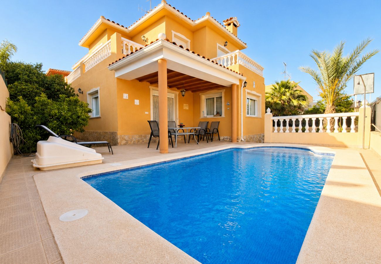 Villa en Alcoceber / Alcossebre - Villa con piscina en la playa Cargador