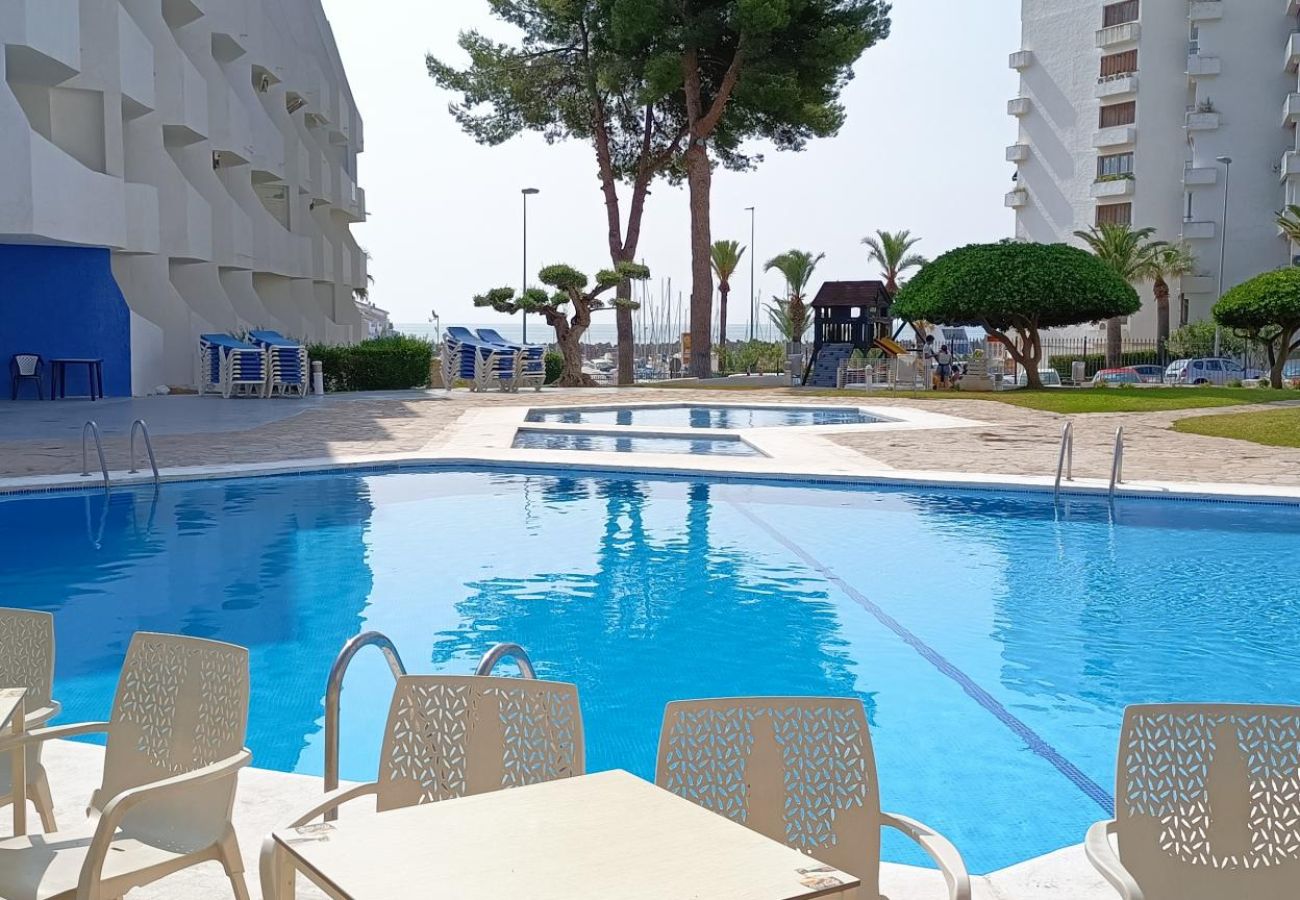Apartamento en Alcoceber / Alcossebre - Eurhostal · Apartamento para 4 en 1ª línea playa