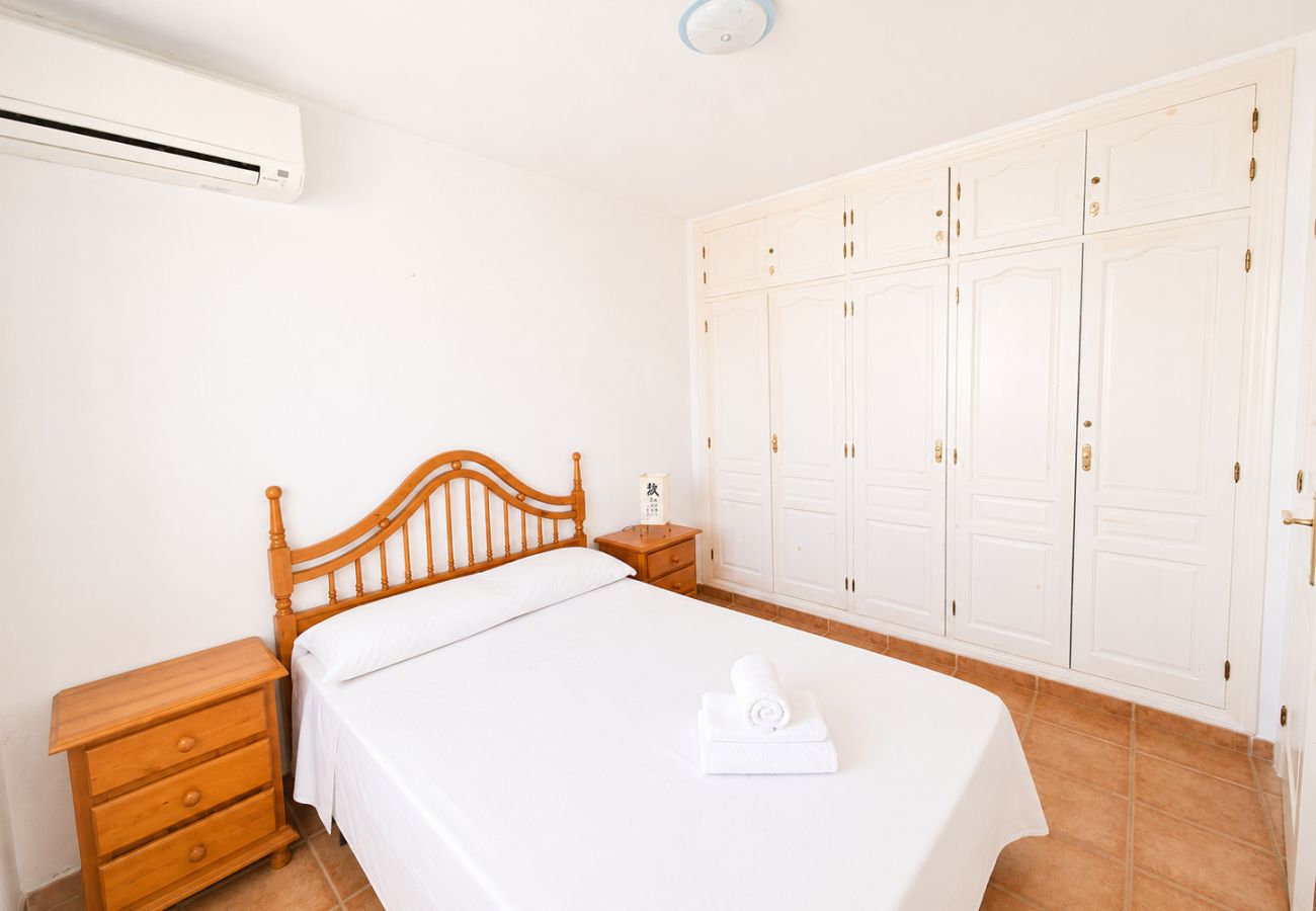 Casa en Alcoceber / Alcossebre - Villa Tres Playas | Gran patio privado · Piscina ·