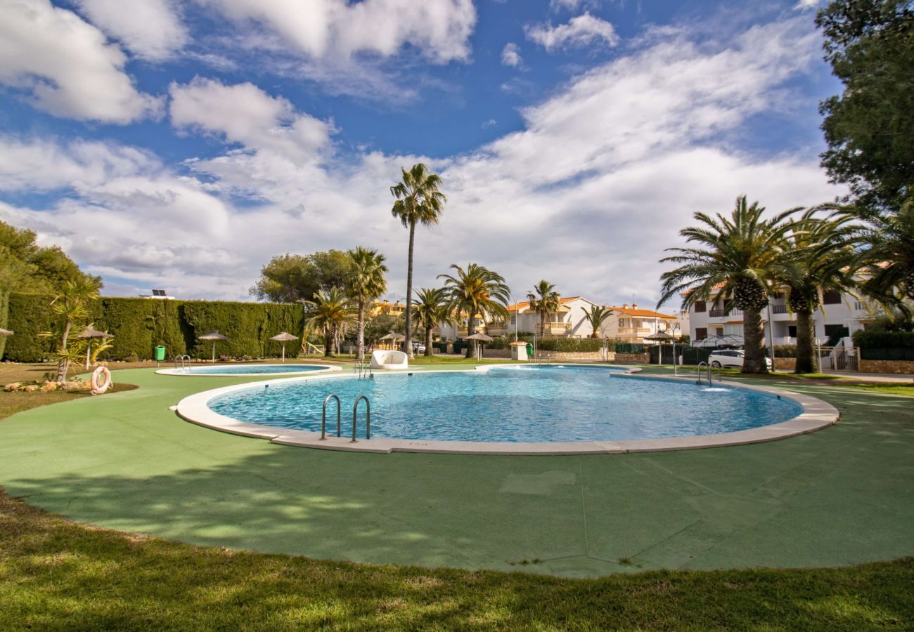 Casa en Alcoceber / Alcossebre - Villa Tres Playas | Gran patio privado · Piscina ·