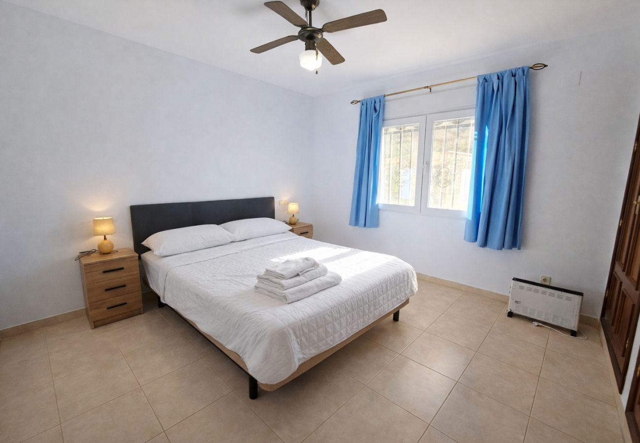 Villa in Alcoceber - Villa con Piscina Privada y 2.000m² de Jardín