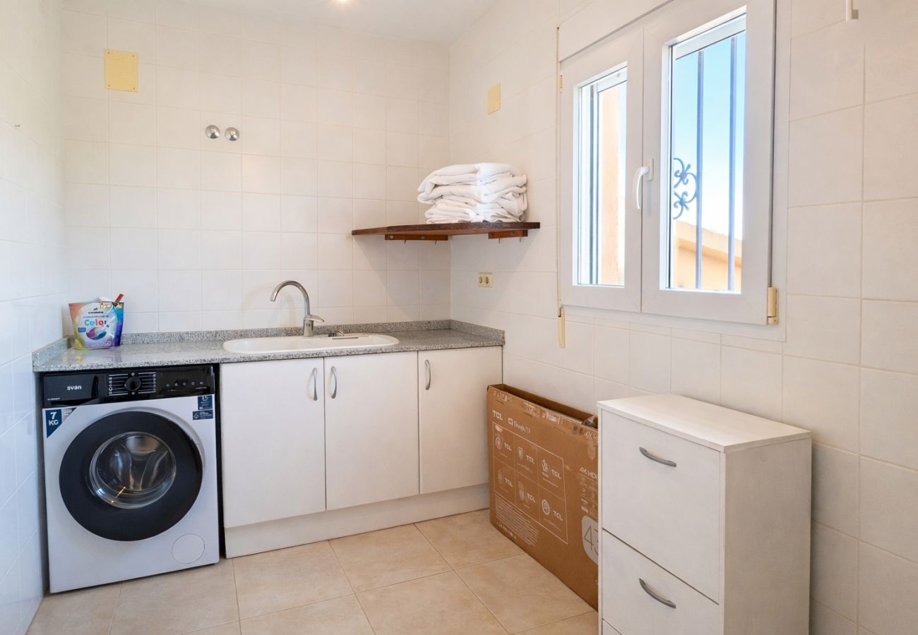 Villa in Alcoceber - Villa con Piscina Privada y 2.000m² de Jardín