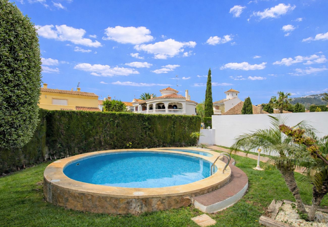 Villa in Alcoceber - Villa con piscina , jardín y Barbacoa Alcossebre