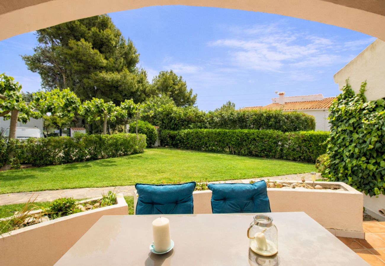 Doppelhaushälfte in Alcoceber - Adosado con jardín y piscina Haciendas Alcossebre